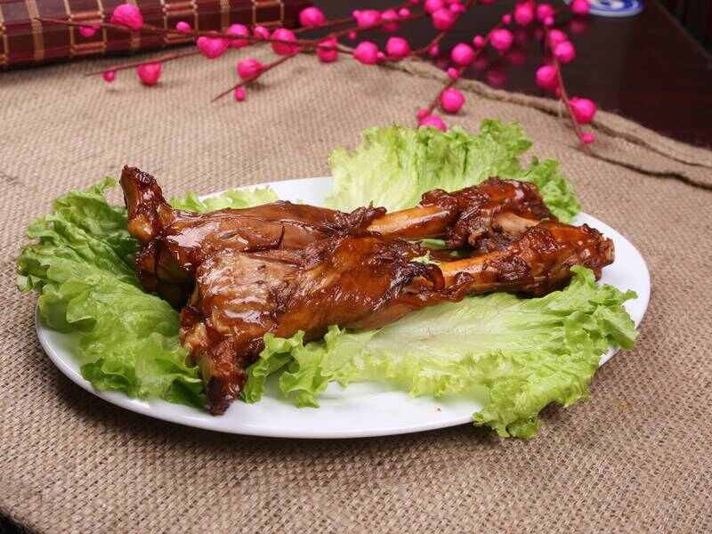 碳烤小羊腿