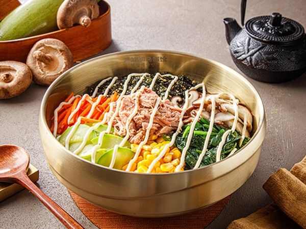 金枪鱼沙拉拌饭