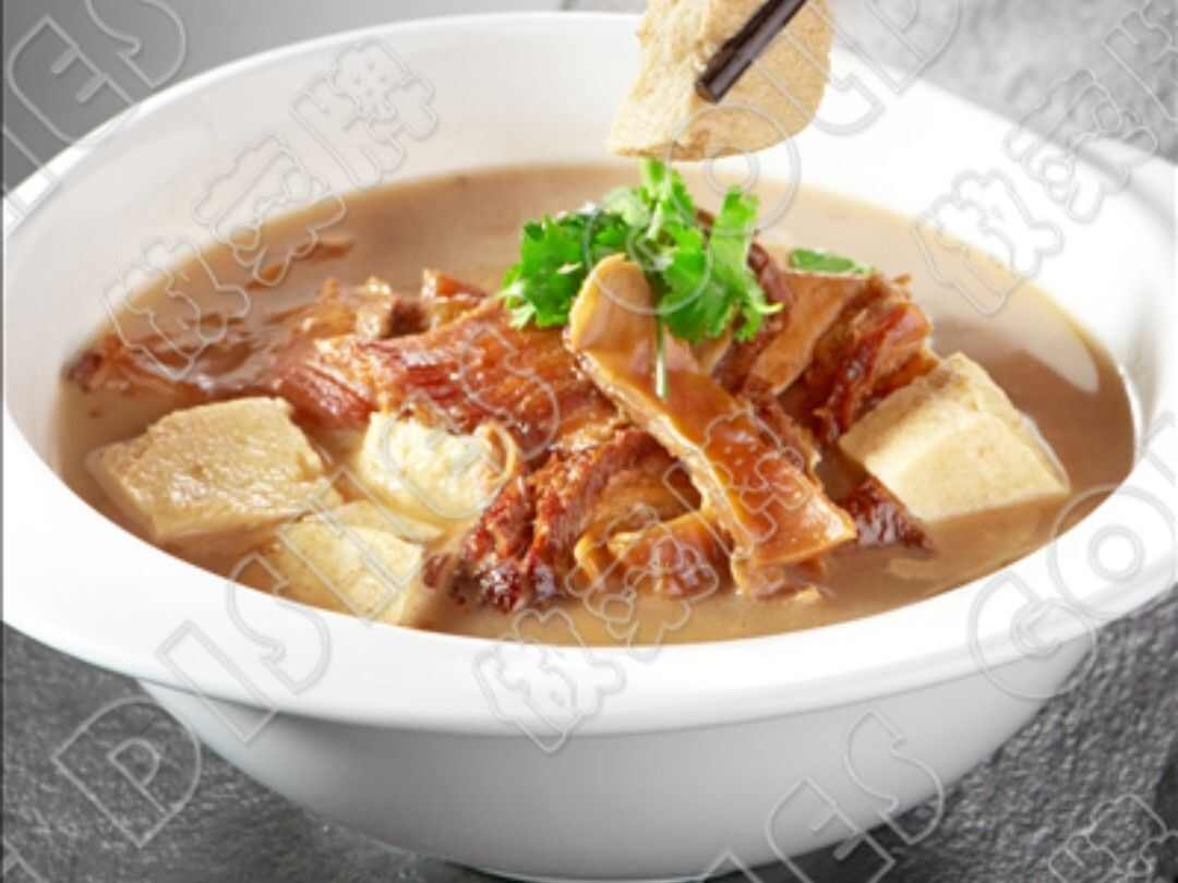 筋头巴脑炖豆腐