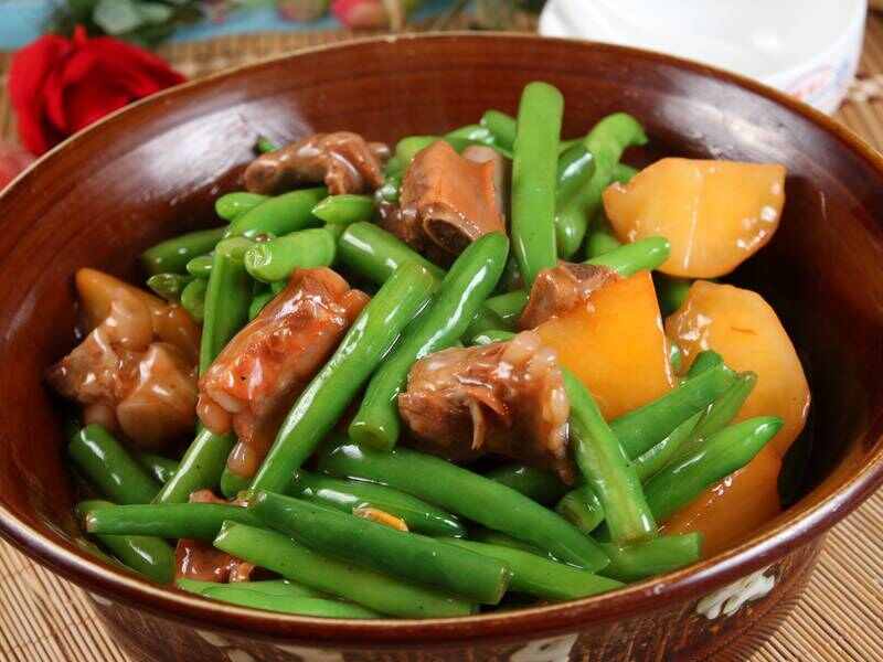 肘子肉炖豆角玉米土豆（大份)