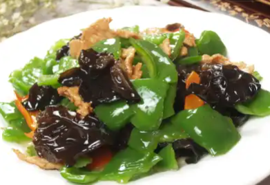 麻椒木耳炒肉