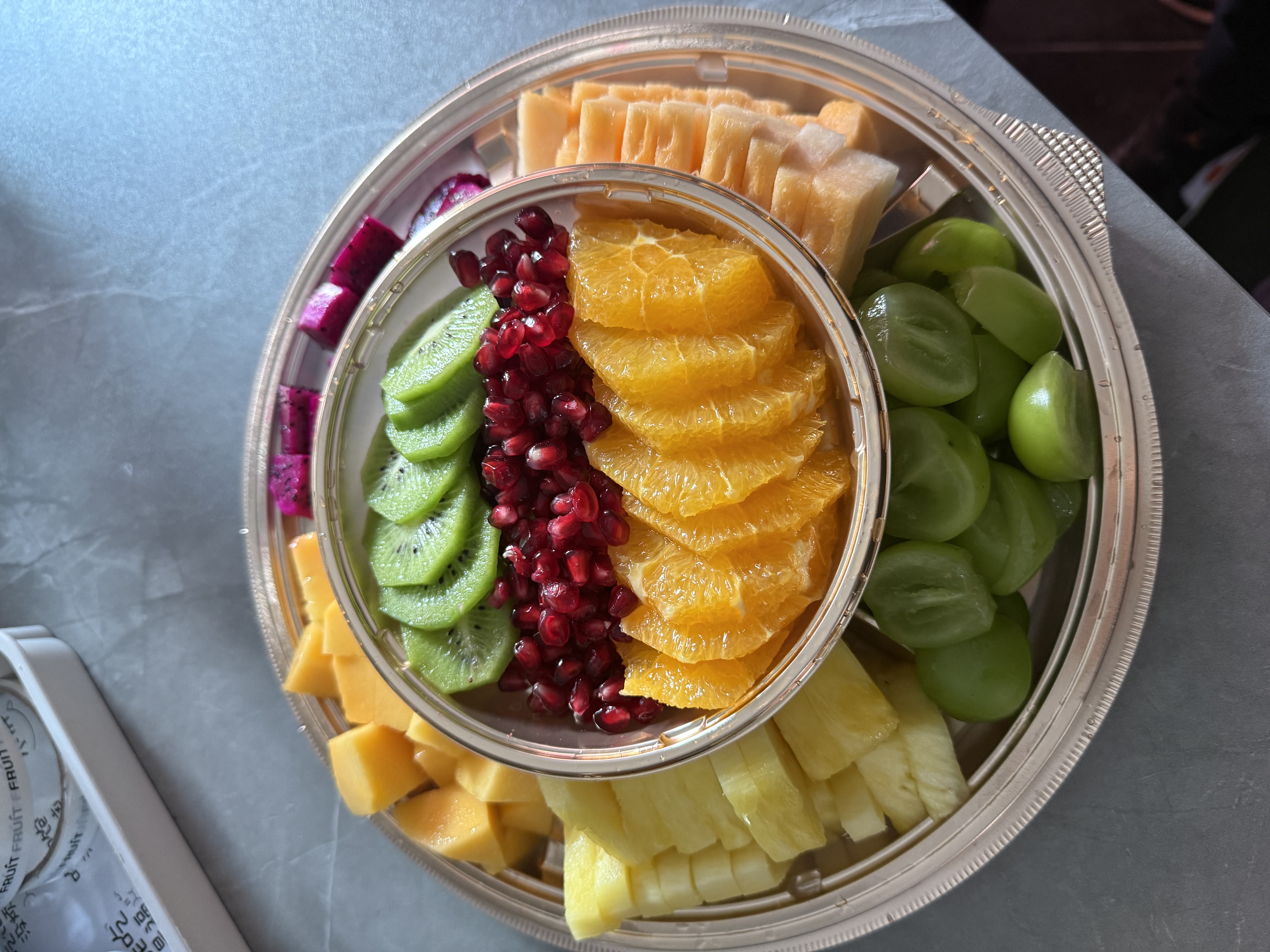 双层六拼精美水果礼盒